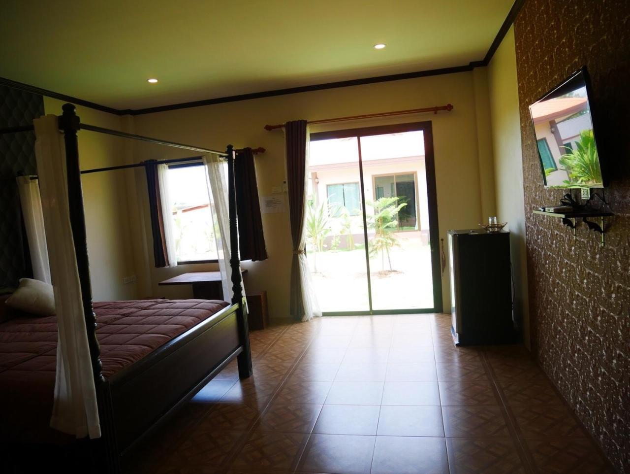 Tinna Resort Ban Nong Mai Ngam Exterior foto